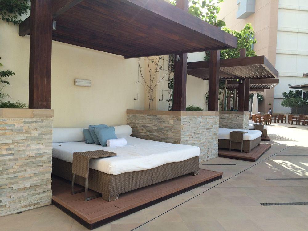 Le Meridien City Centre Bahrain Manama Exterior foto Cabana at the Wynn Las Vegas